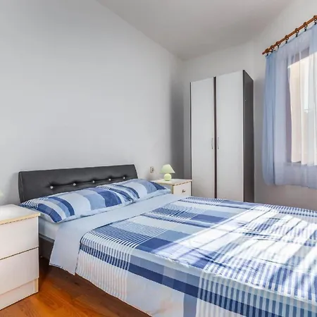 Apartment Ferienwohnung Fur 6 Personen Ca 60 Qm In Sikici, Istrien Istrische Riviera Pula