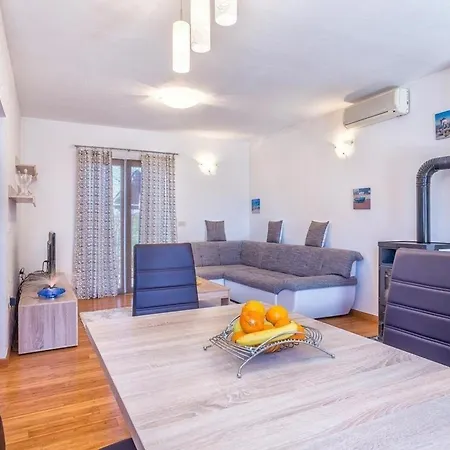 Ferienwohnung Fur 6 Personen Ca 60 Qm In Sikici, Istrien Istrische Riviera Apartment